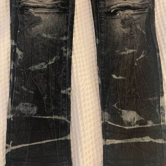Golden Denim Stonewashed/Distressed Jeans - Picture 10 of 12
